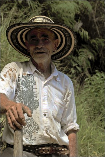 28-dintorni honduras. lavoro comunitario manutenzione strada.jpg