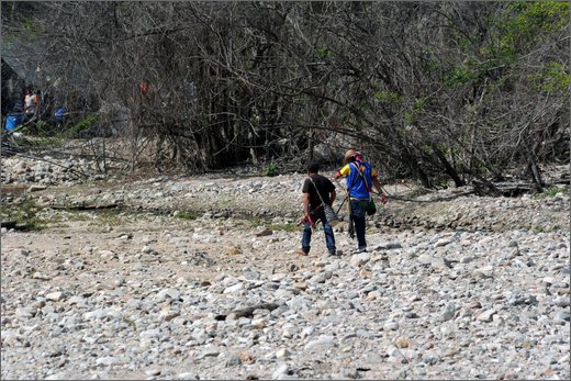 050 - huila.  el hobo. quebrada el pescador.  nell'accampamento.jpg