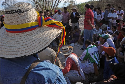 034 - huila. quebrada el pescador. riunione con miller dussan.jpg
