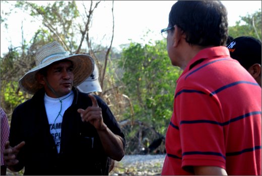 035 - huila. quebrada el pescador. riunione con miller dussan.jpg