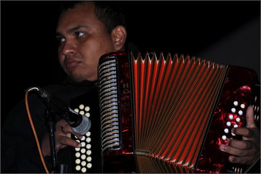 137- sinaltrainal 30 anni. la festa. gruppo di vallenato del collegio manuela beltran..jpg